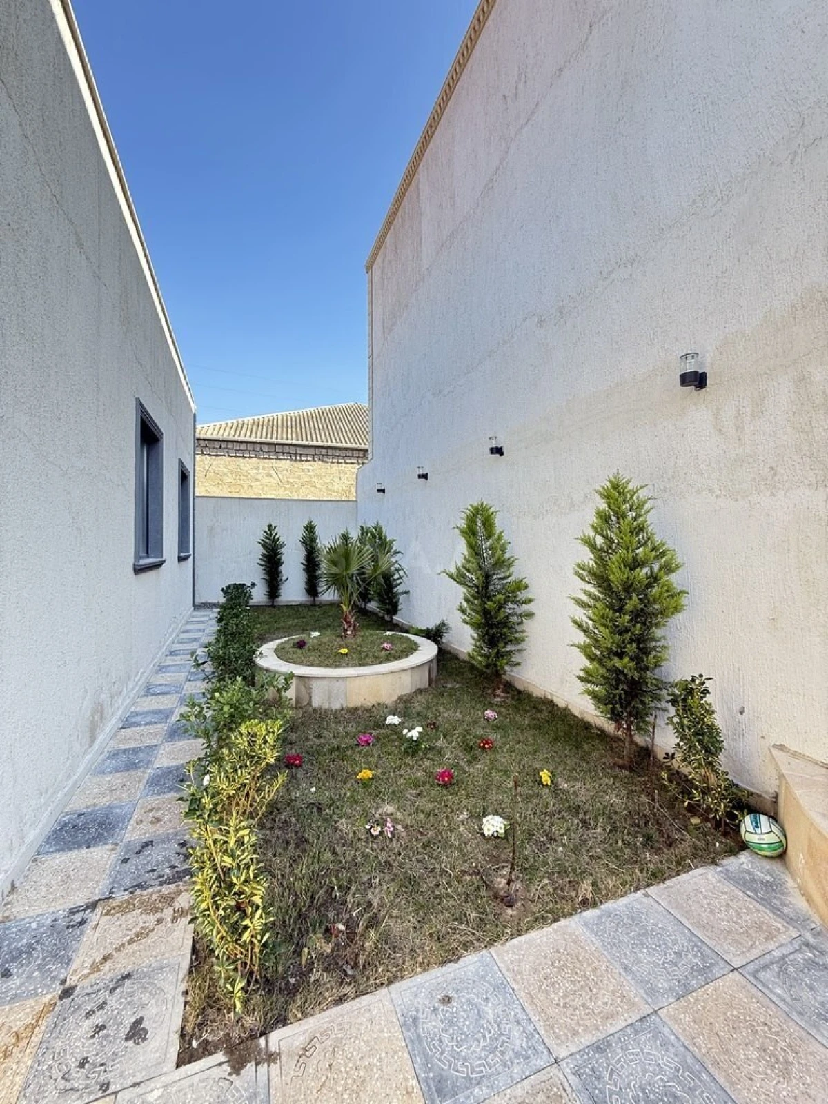 Satılır 4 otaqlı həyət evi 130 m²