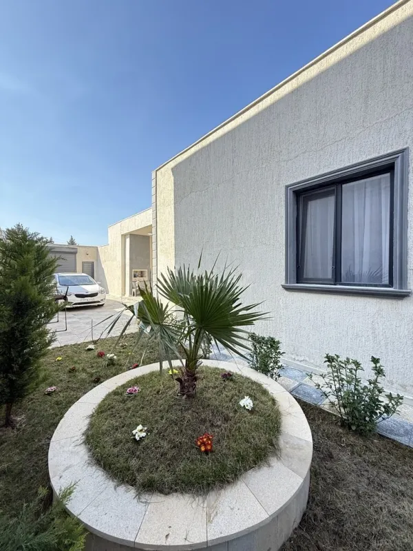 Satılır 4 otaqlı həyət evi 130 m²