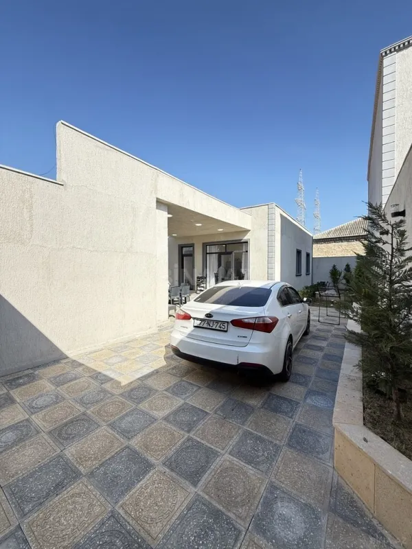 Satılır 4 otaqlı həyət evi 130 m²