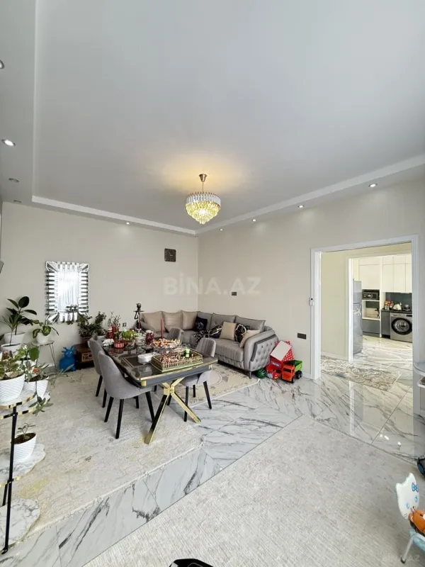 Satılır 4 otaqlı həyət evi 130 m²
