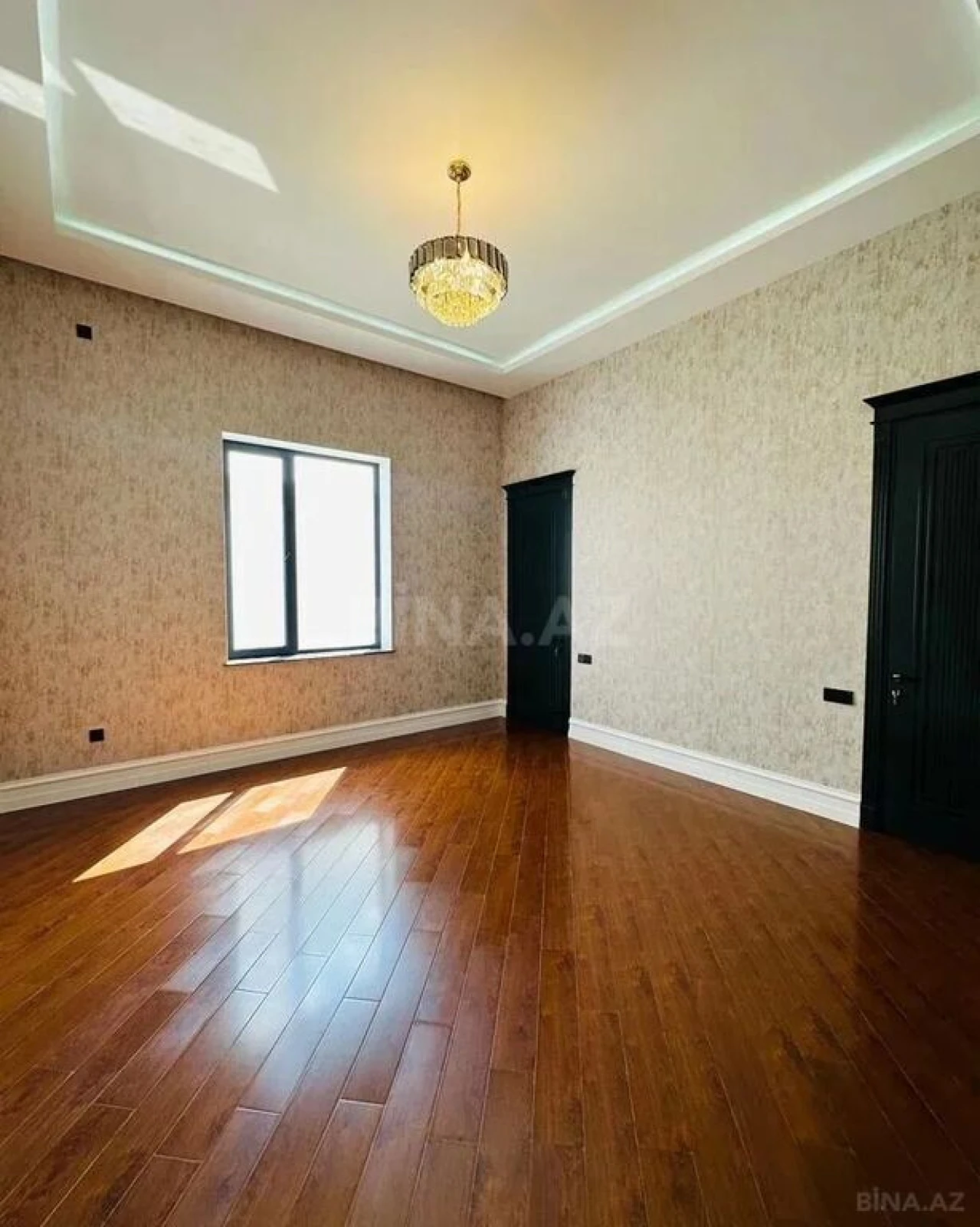Kirayə verilir 4 otaqlı həyət evi 250 m²
