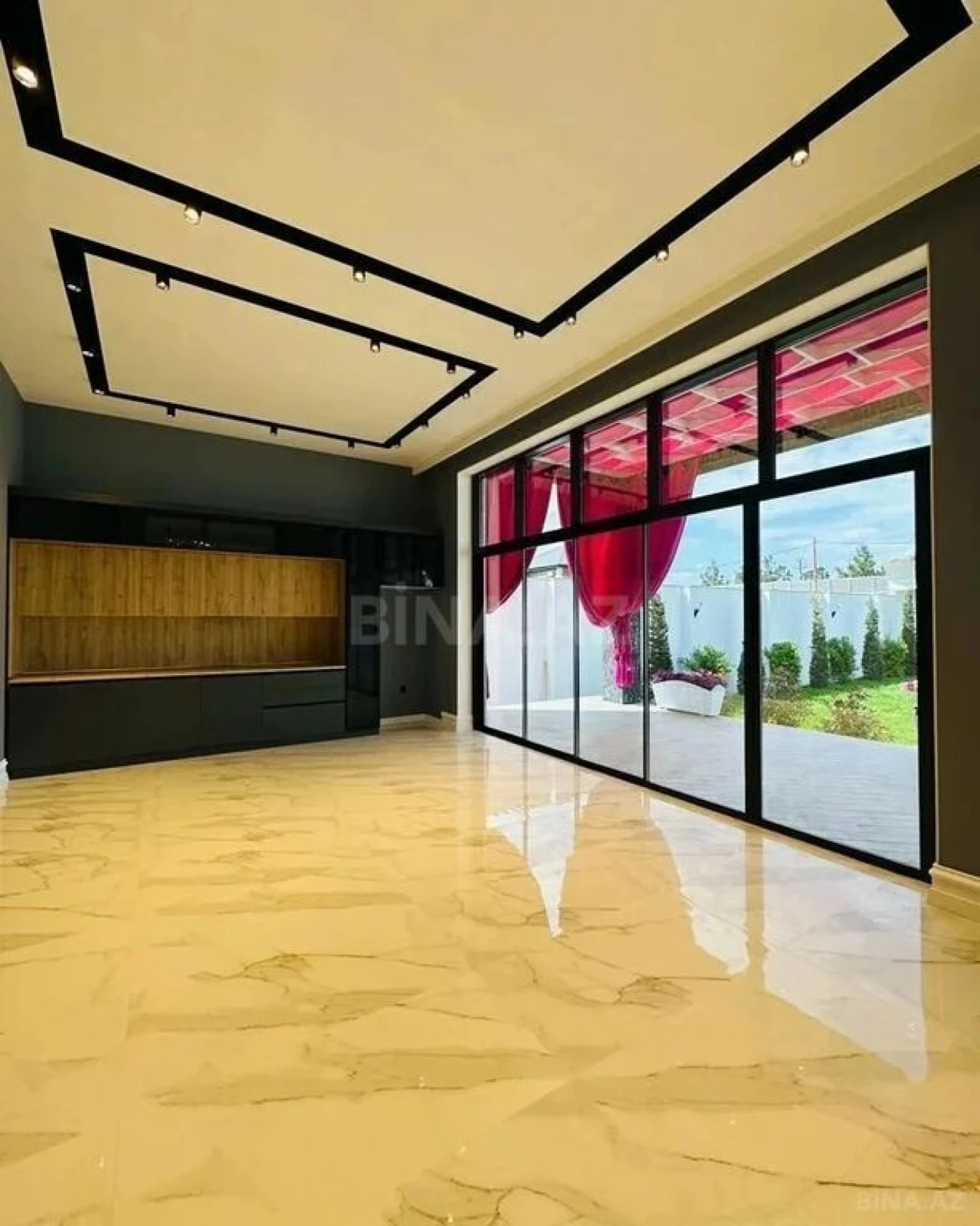 Kirayə verilir 4 otaqlı həyət evi 250 m²