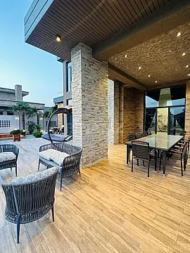 Kirayə verilir 6 otaqlı həyət evi 320 m²