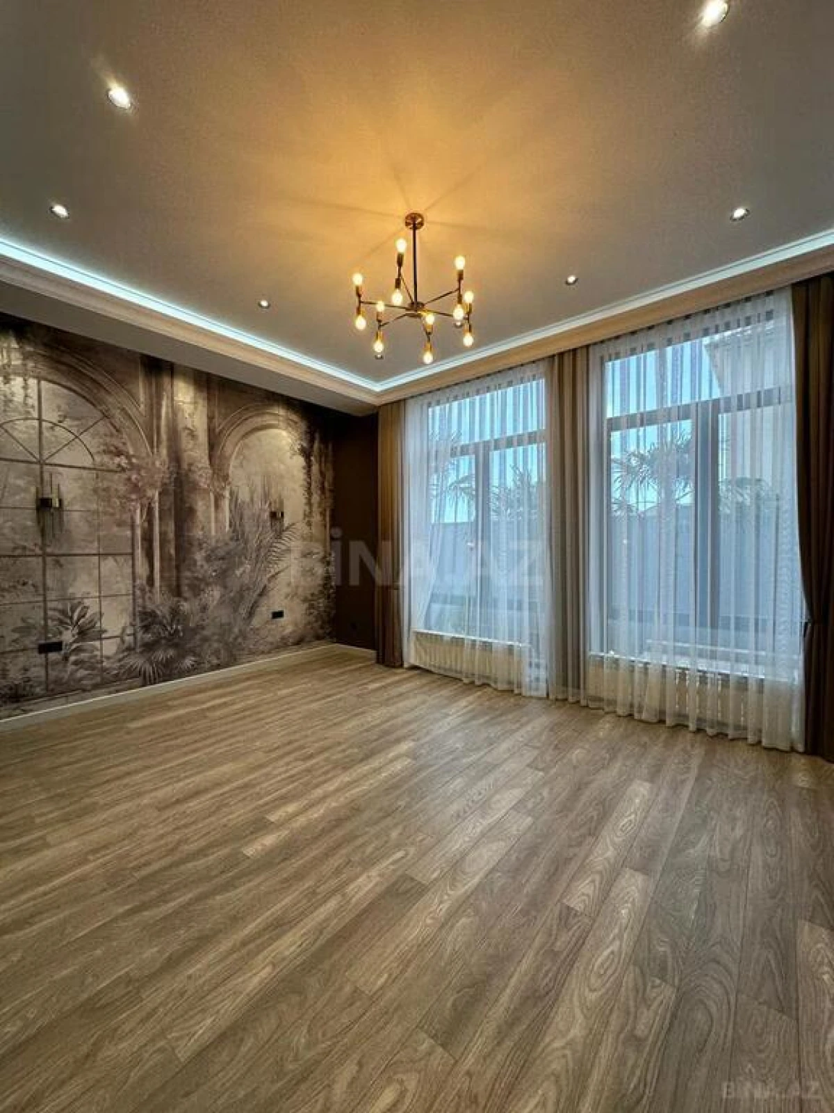 Kirayə verilir 6 otaqlı həyət evi 320 m²