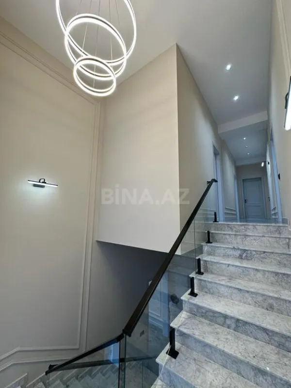 Kirayə verilir 6 otaqlı həyət evi 320 m²