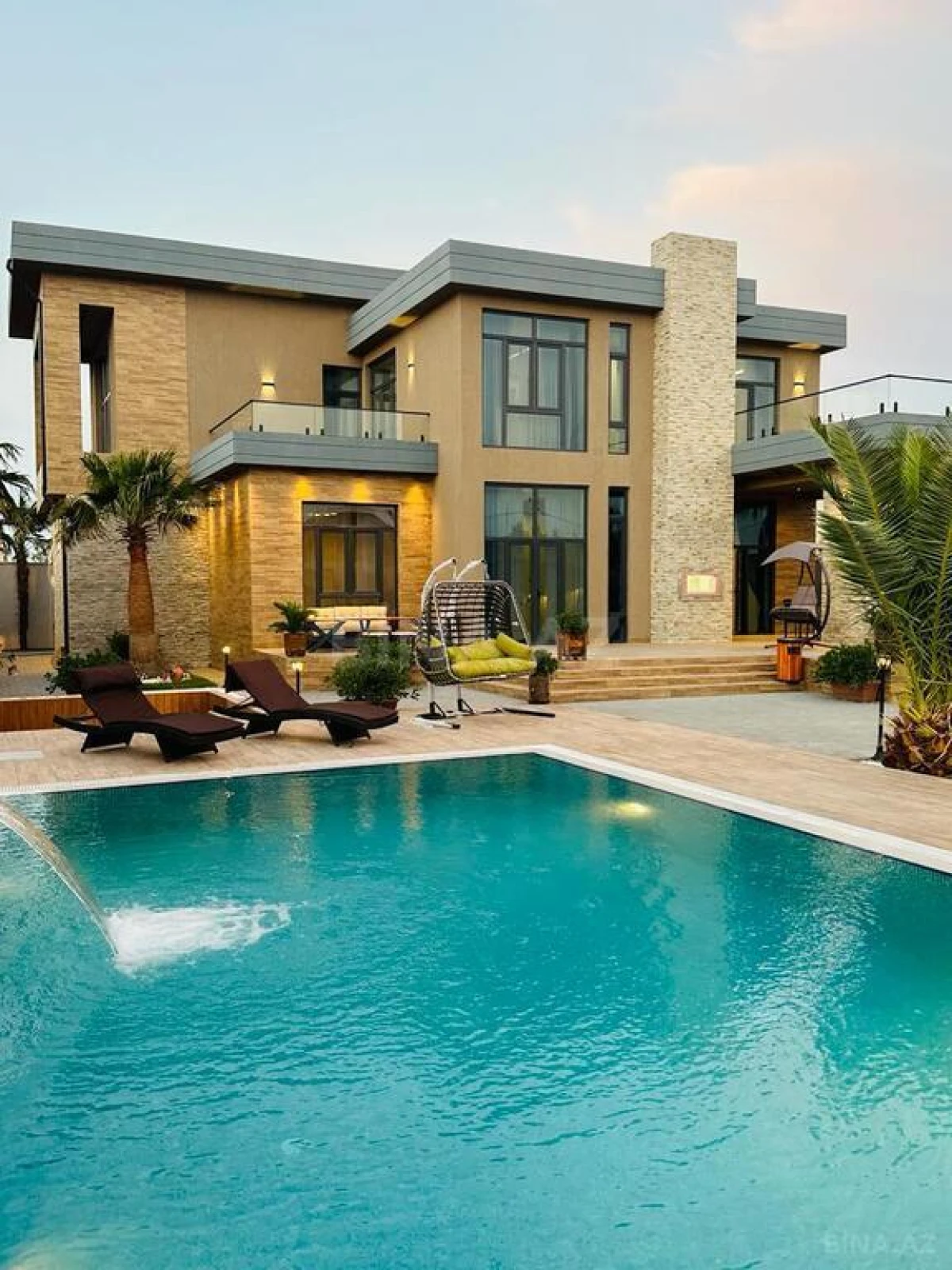 Kirayə verilir 6 otaqlı həyət evi 320 m²