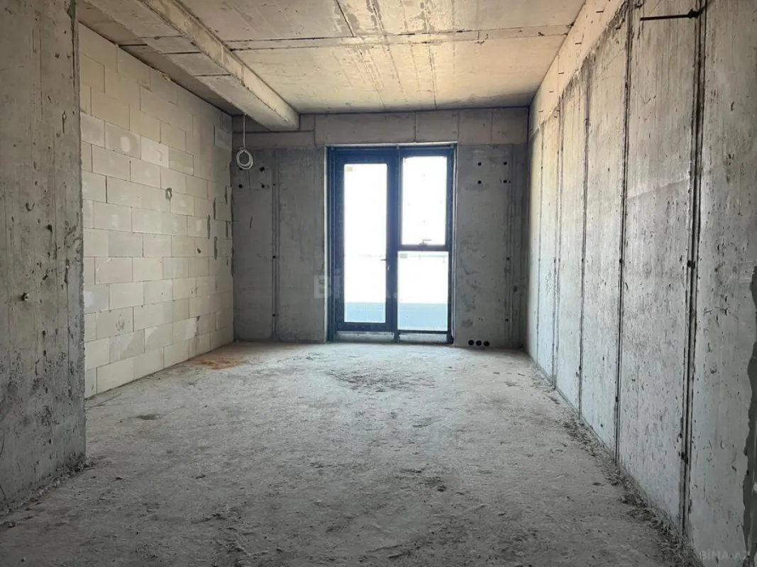 Satılır 3 otaqlı mənzil 109 m²