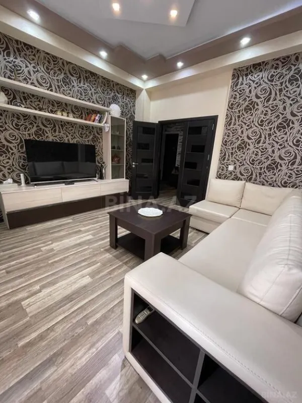 Kirayə verilir 1 otaqlı mənzil 60 m²