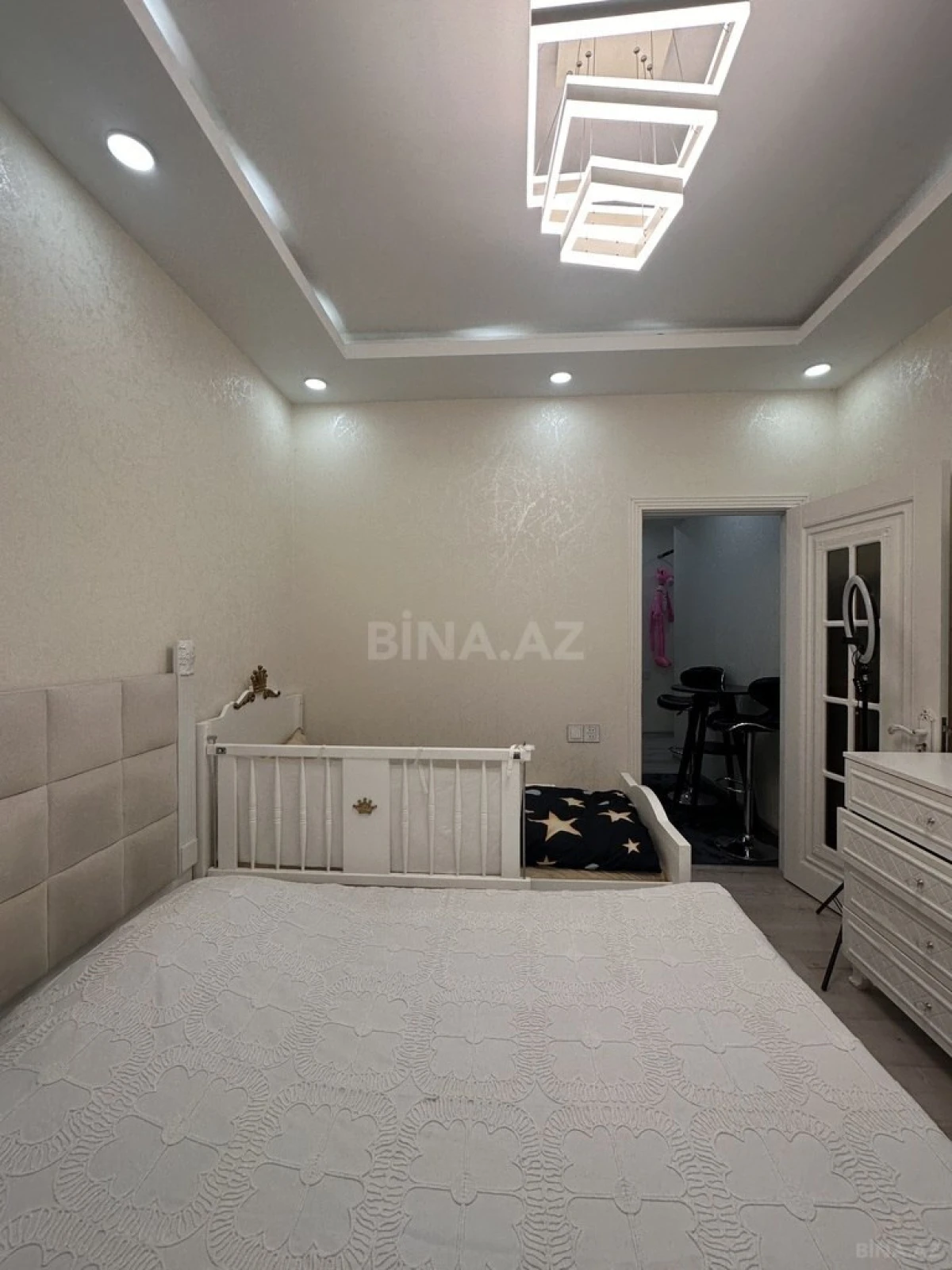 Satılır 2 otaqlı mənzil 56 m²