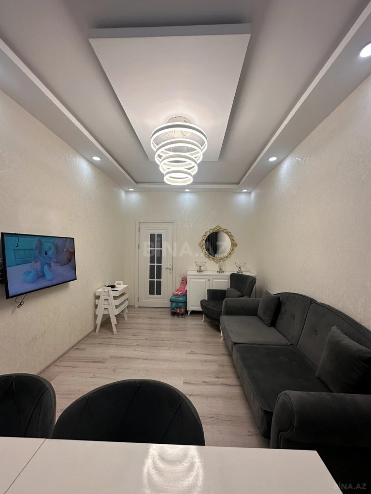 Satılır 2 otaqlı mənzil 56 m²
