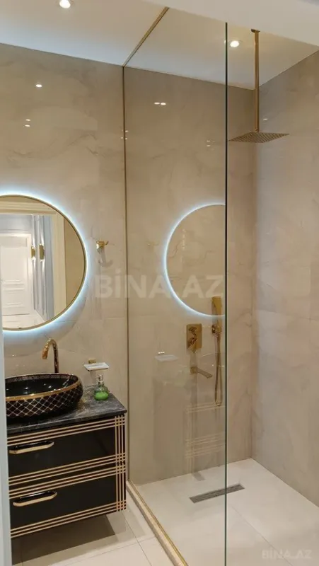 Kirayə verilir 3 otaqlı mənzil 148 m²