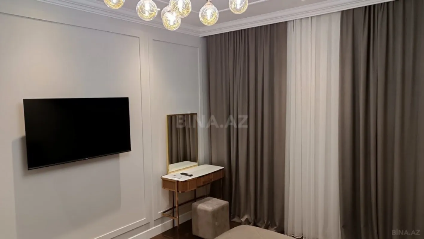 Kirayə verilir 3 otaqlı mənzil 148 m²