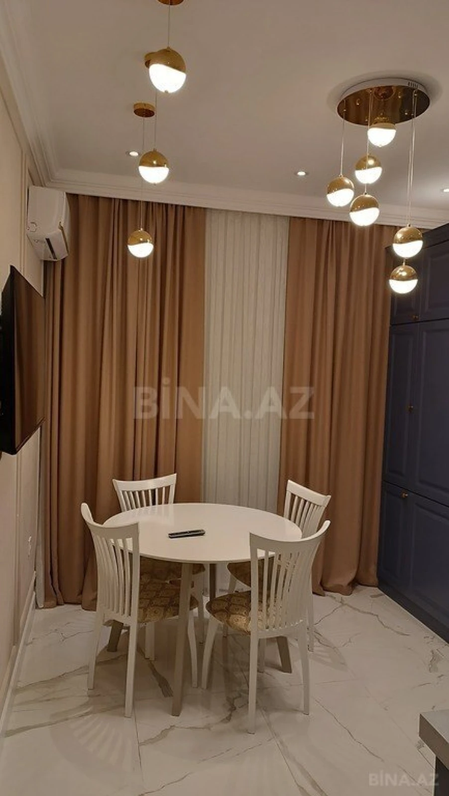 Kirayə verilir 3 otaqlı mənzil 148 m²