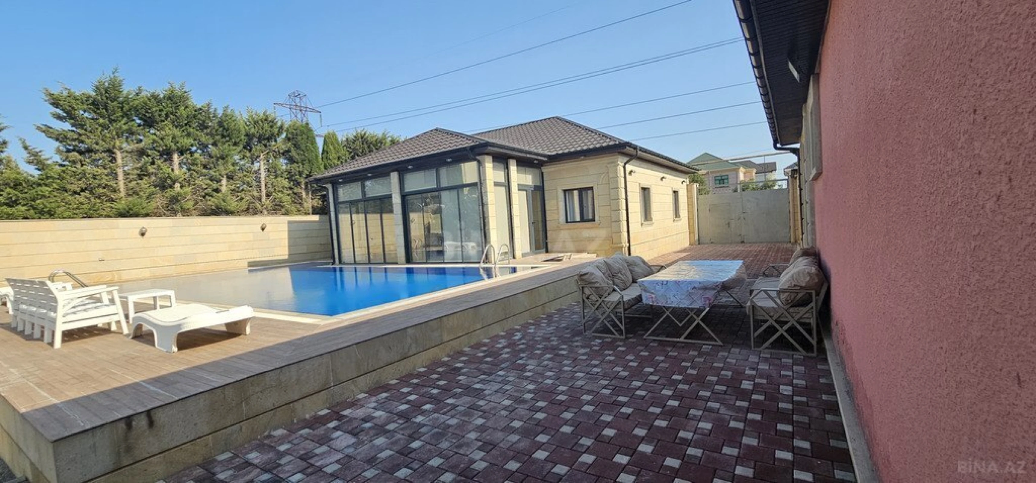 Kirayə verilir 3 otaqlı həyət evi 220 m²