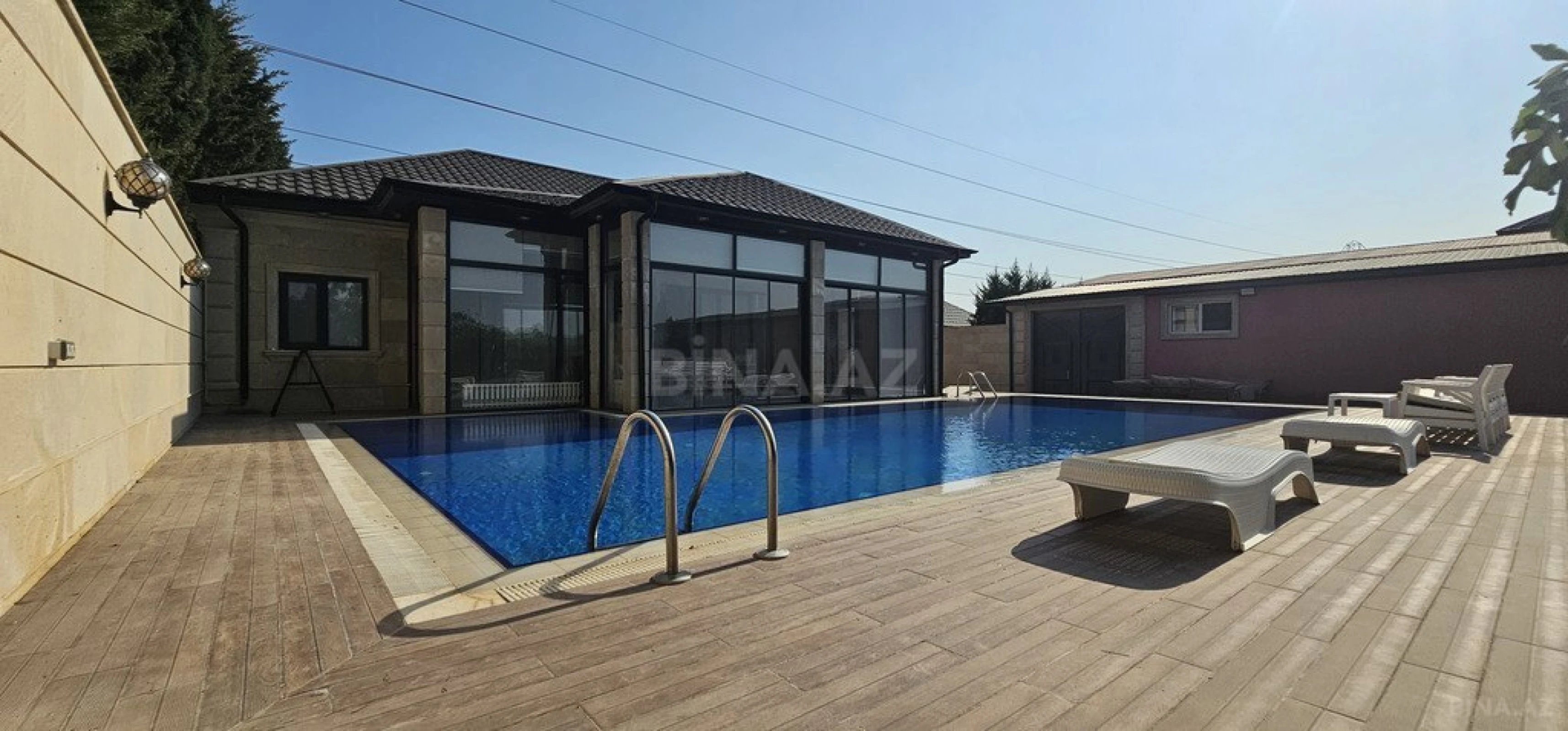 Kirayə verilir 3 otaqlı həyət evi 220 m²