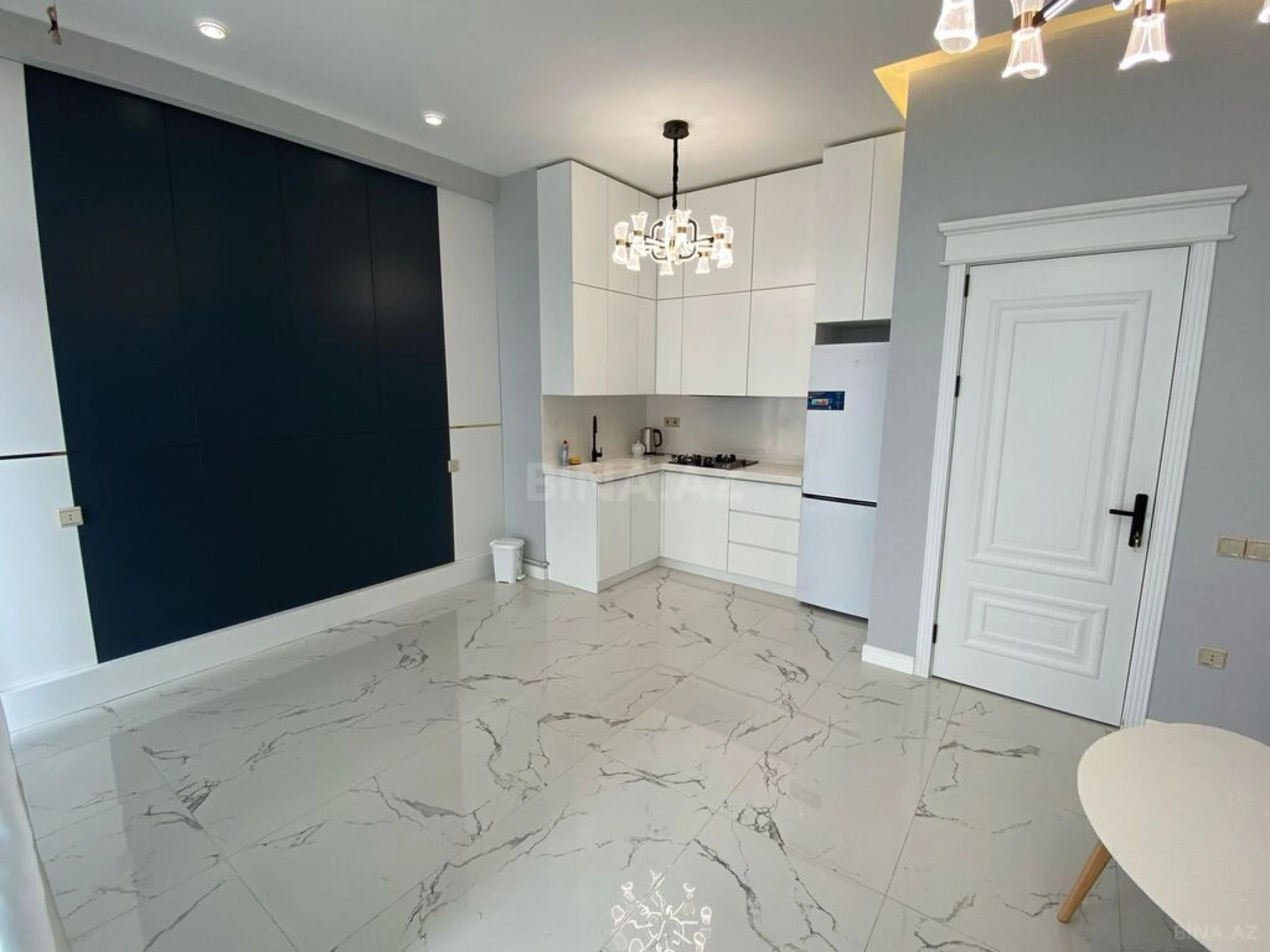 Satılır 2 otaqlı mənzil 66.9 m²