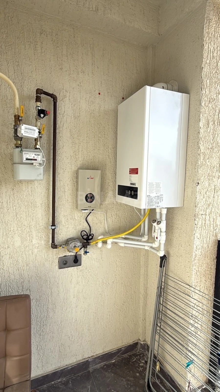 Satılır 3 otaqlı mənzil 147 m²