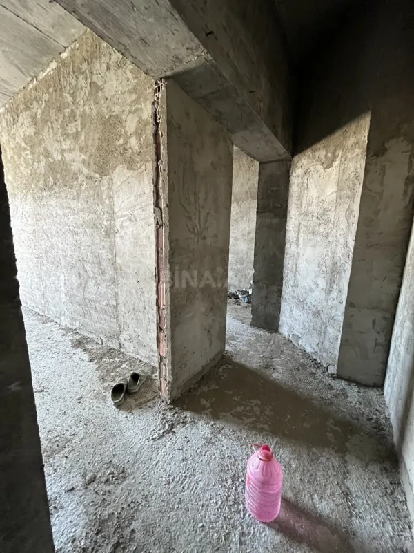 Satılır 3 otaqlı mənzil 117 m²