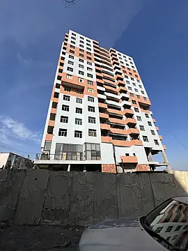 Satılır 3 otaqlı mənzil 117 m²