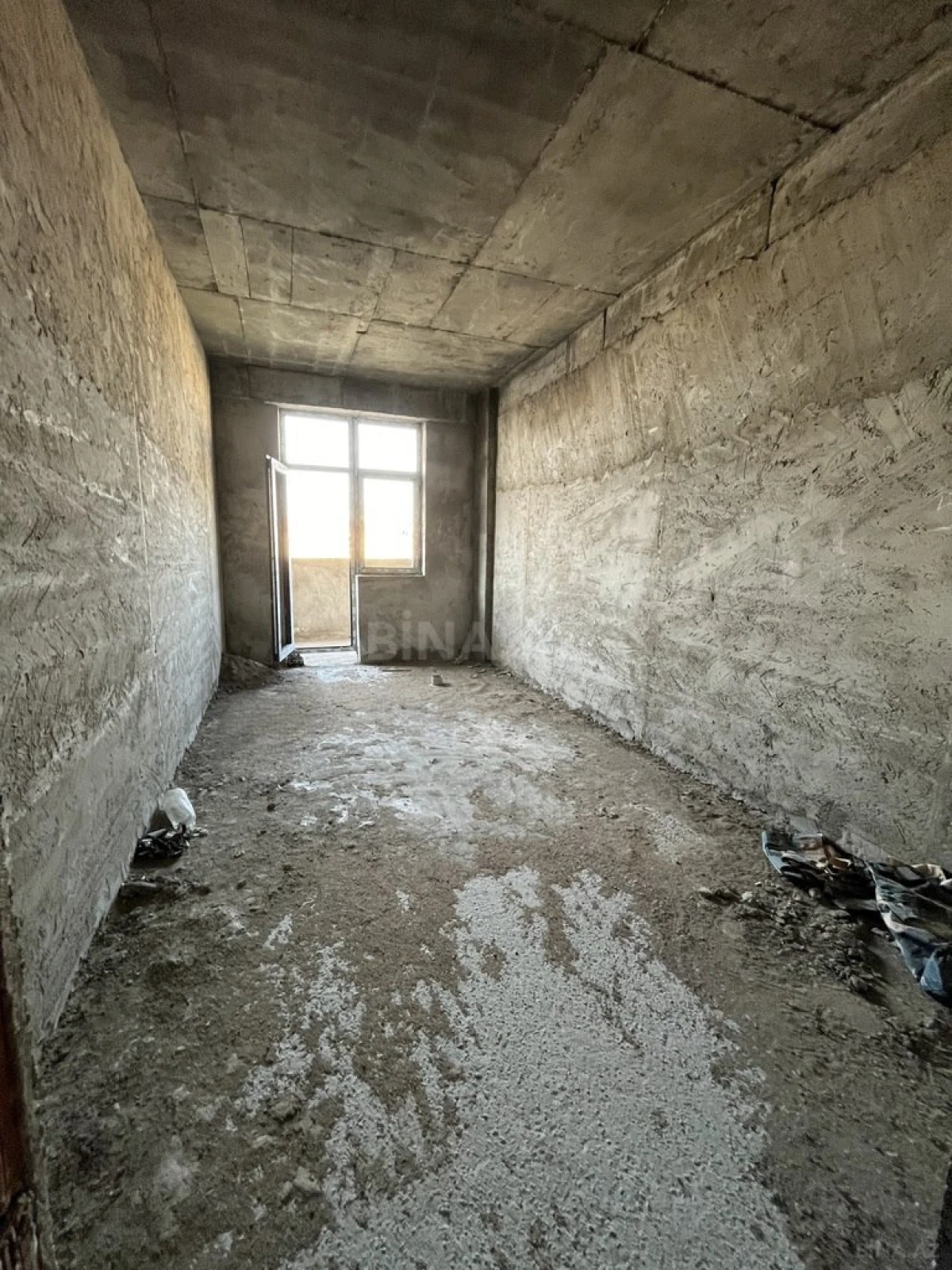 Satılır 3 otaqlı mənzil 117 m²