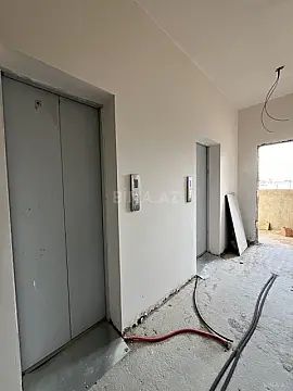Satılır 3 otaqlı mənzil 117 m²