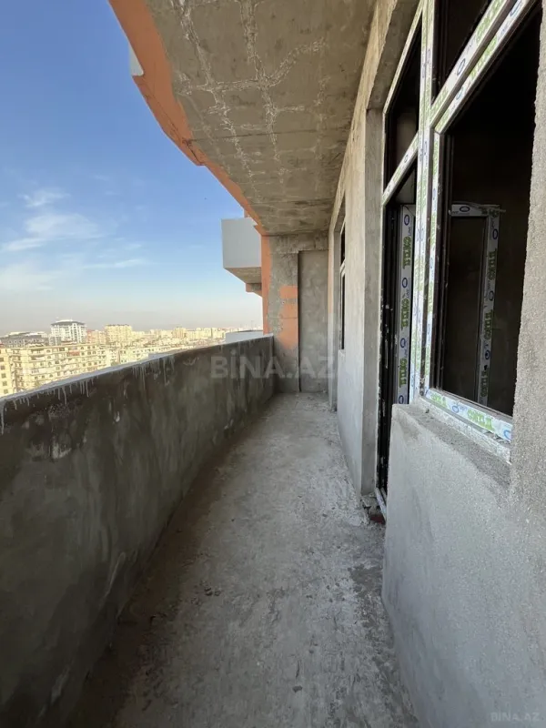 Satılır 3 otaqlı mənzil 117 m²