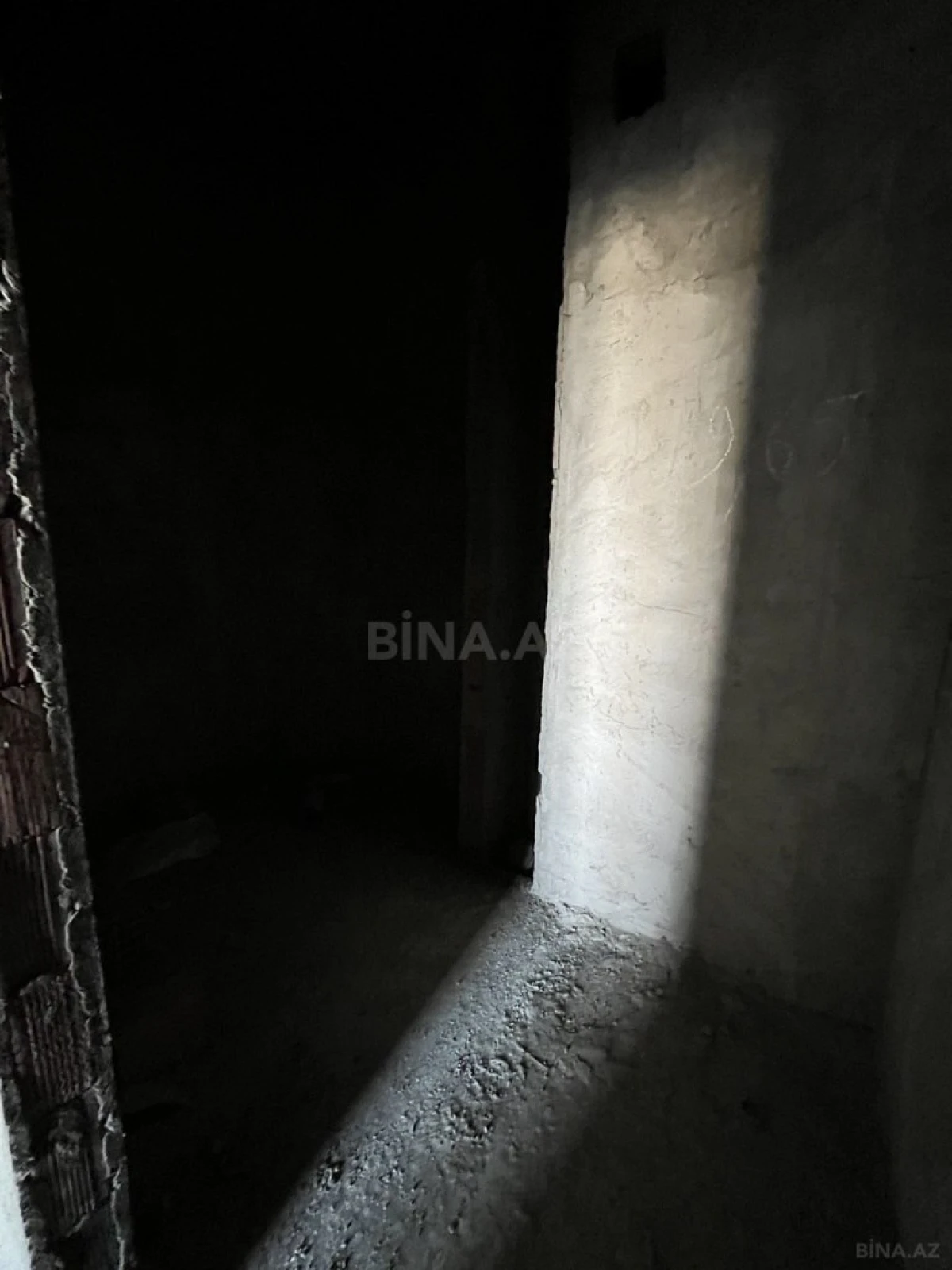 Satılır 3 otaqlı mənzil 117 m²