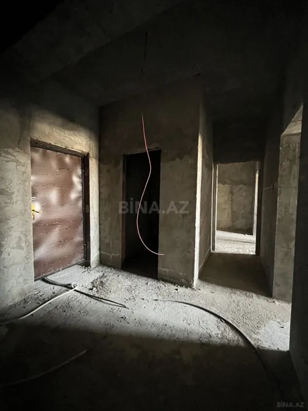 Satılır 3 otaqlı mənzil 117 m²