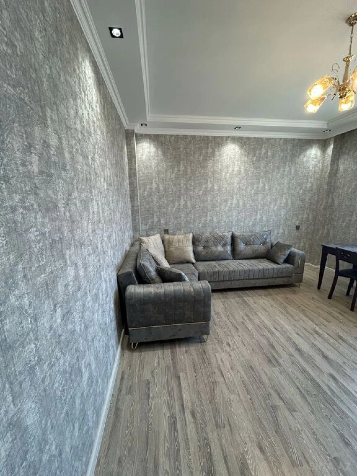 Satılır 2 otaqlı mənzil 46.8 m²
