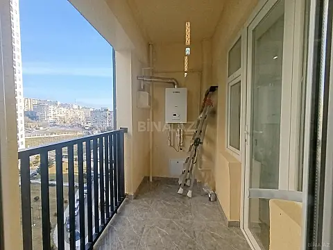 Satılır 4 otaqlı mənzil 155 m²