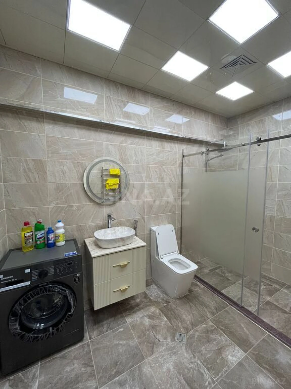 Kirayə verilir 2 otaqlı mənzil 95 m²