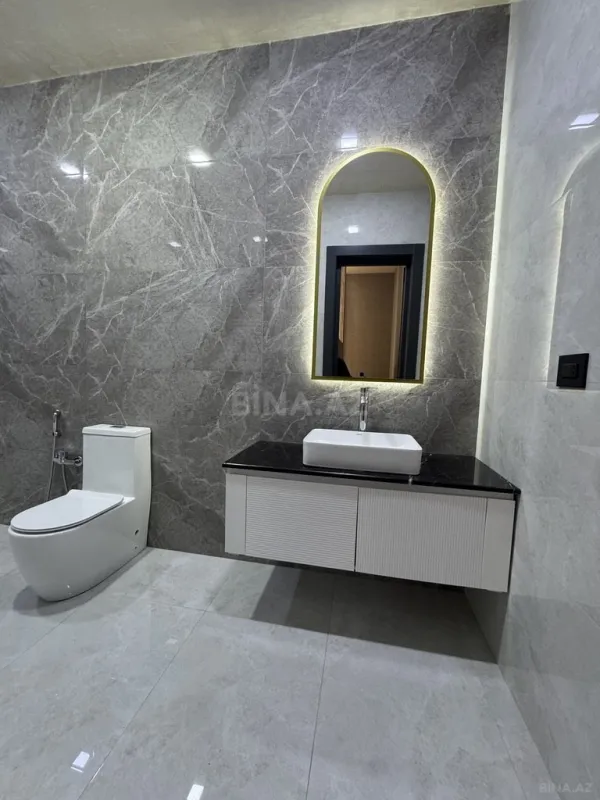 Satılır 6 otaqlı həyət evi 500 m²