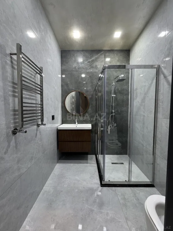 Satılır 6 otaqlı həyət evi 500 m²