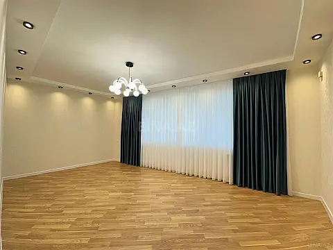 Satılır 4 otaqlı mənzil 140 m² — Bakı, Bakıxanov 4 otaq 140.00 m²