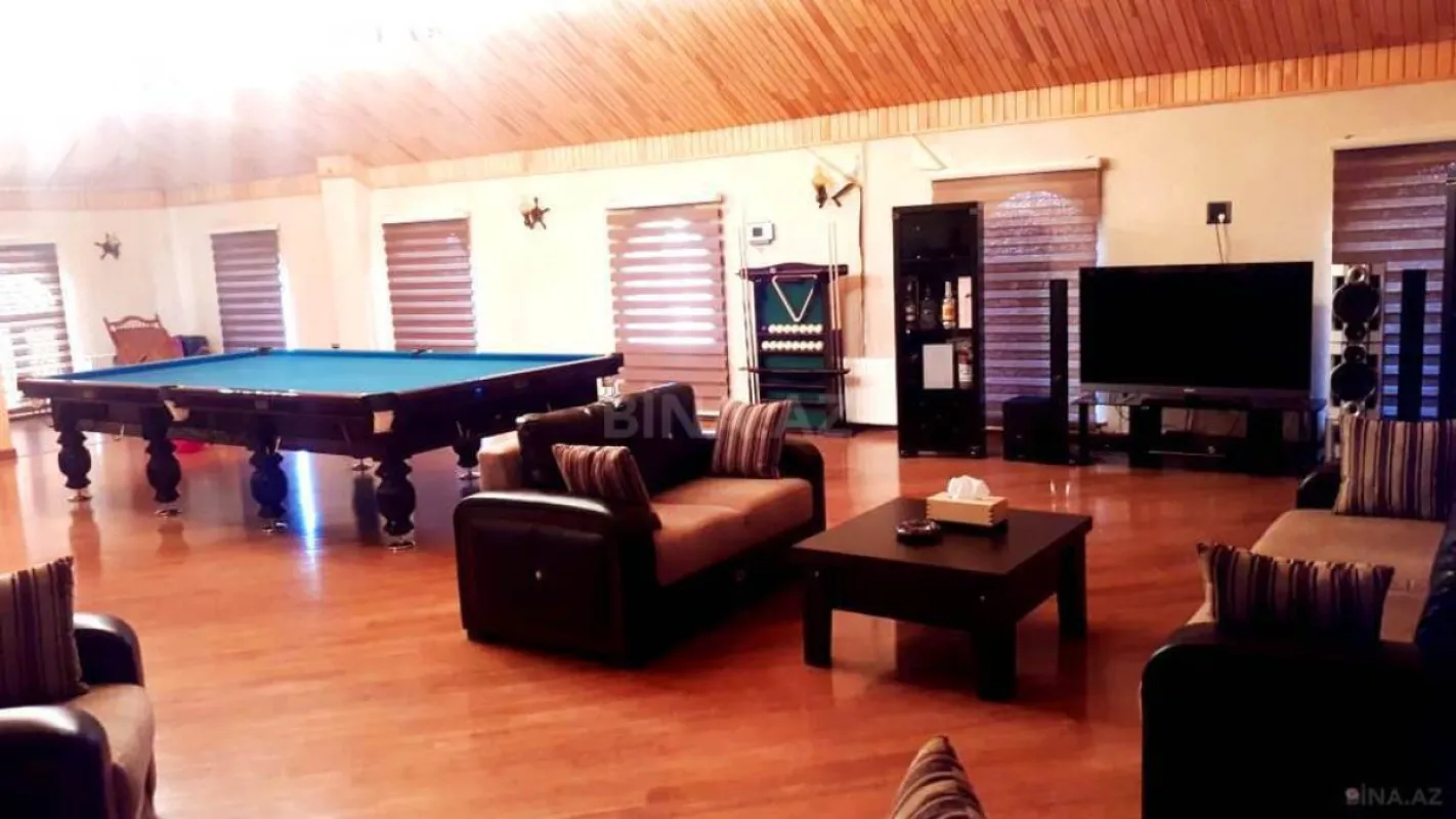 Satılır 6 otaqlı həyət evi 800 m²