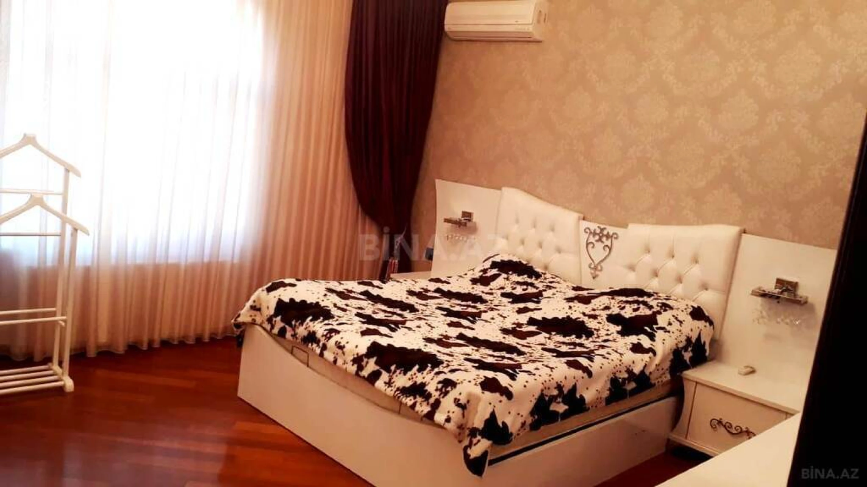 Satılır 6 otaqlı həyət evi 800 m²