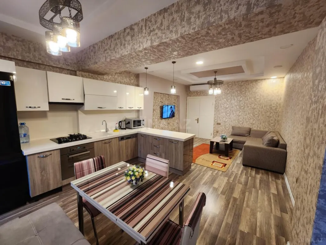 Satılır 3 otaqlı mənzil 119 m²