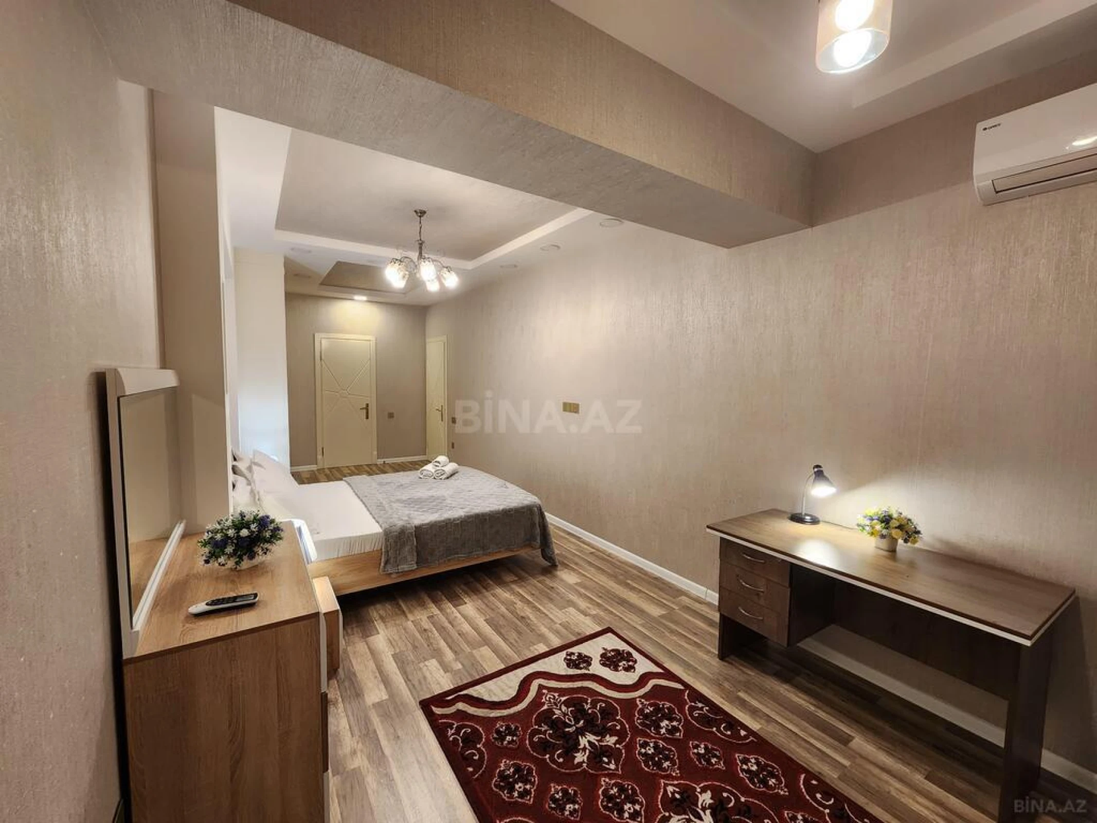 Satılır 3 otaqlı mənzil 119 m²