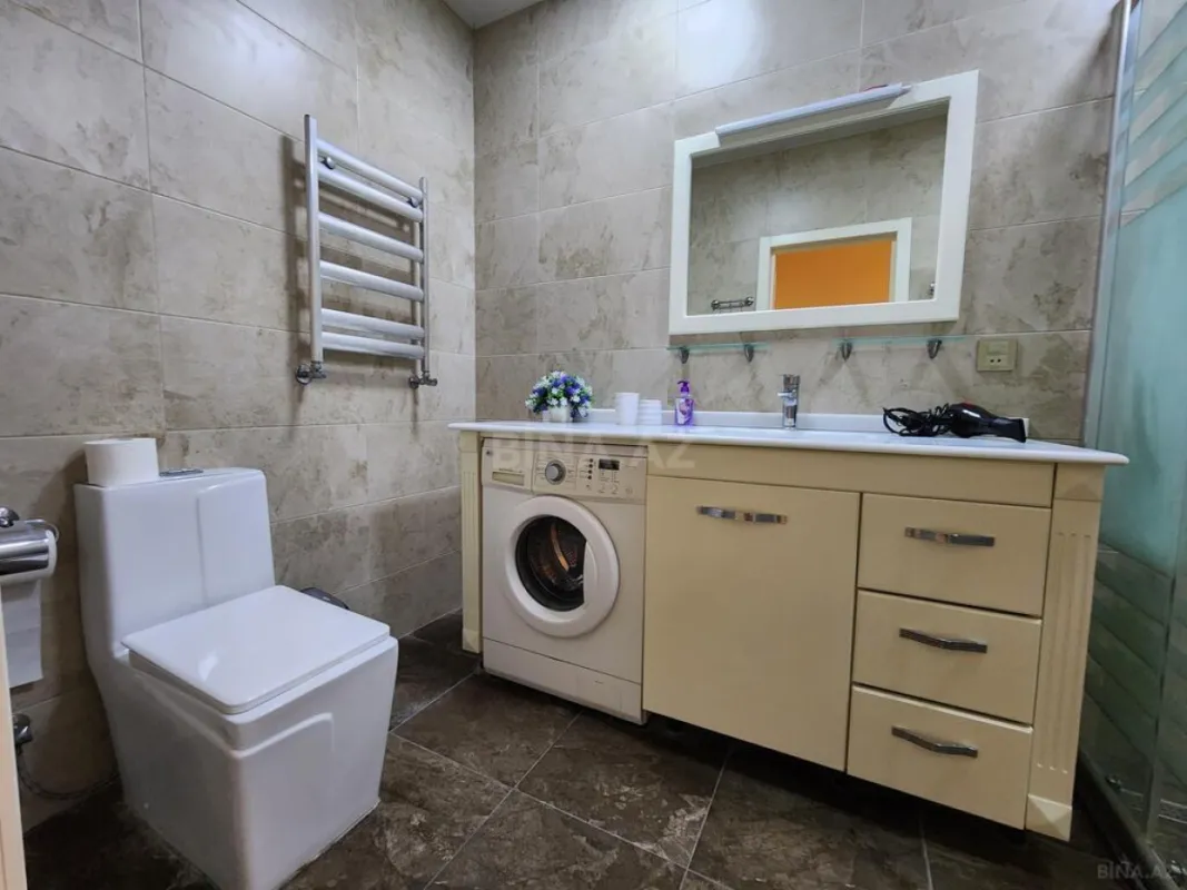 Satılır 3 otaqlı mənzil 119 m²