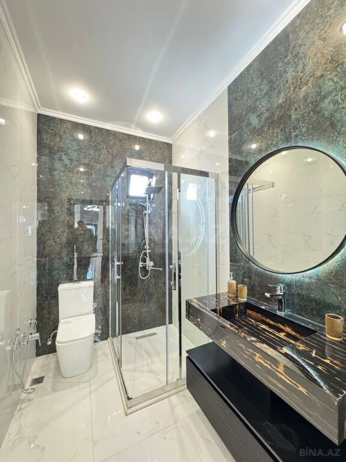 Satılır 4 otaqlı həyət evi 220 m²