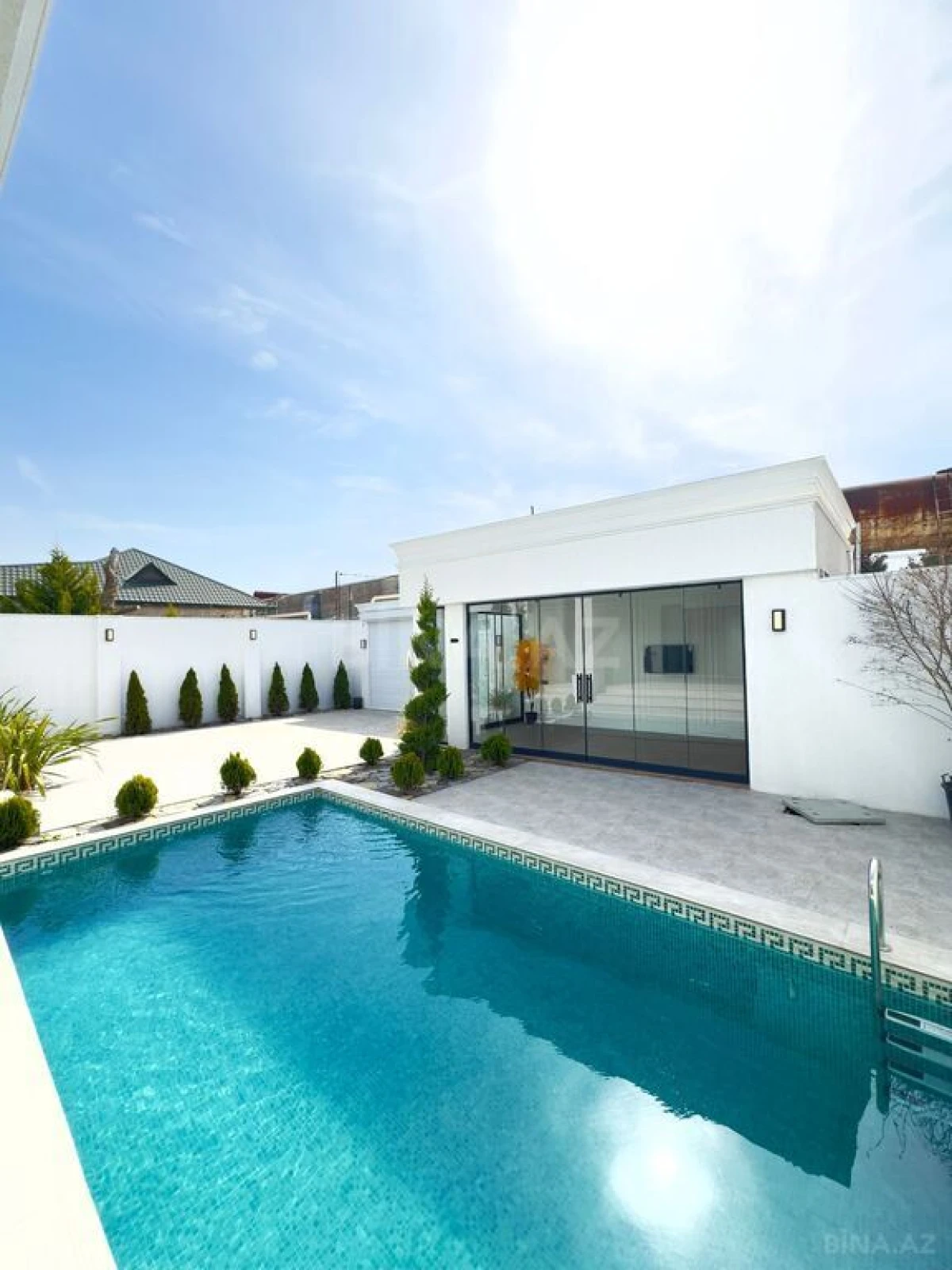 Satılır 4 otaqlı həyət evi 220 m²