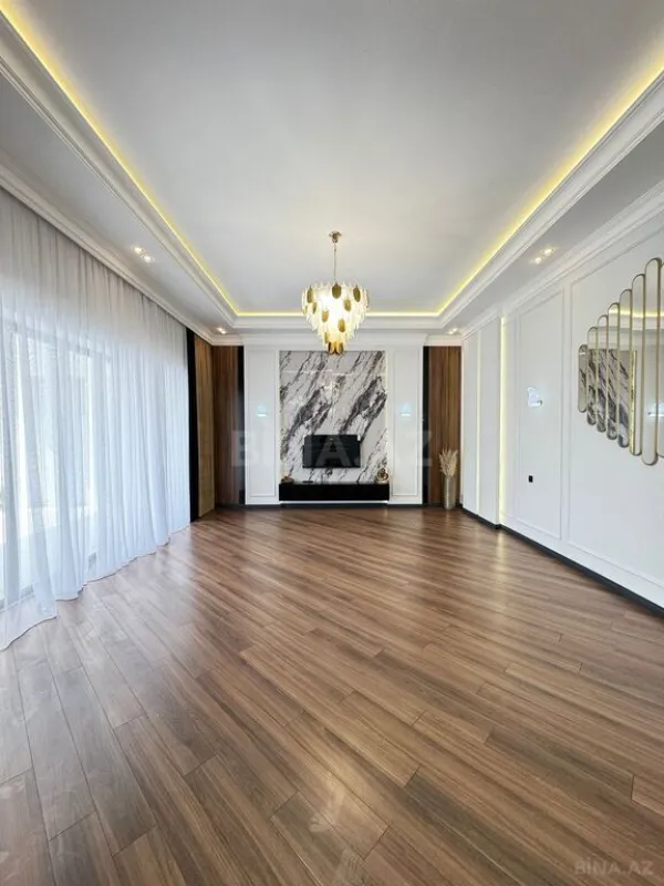 Satılır 4 otaqlı həyət evi 220 m²