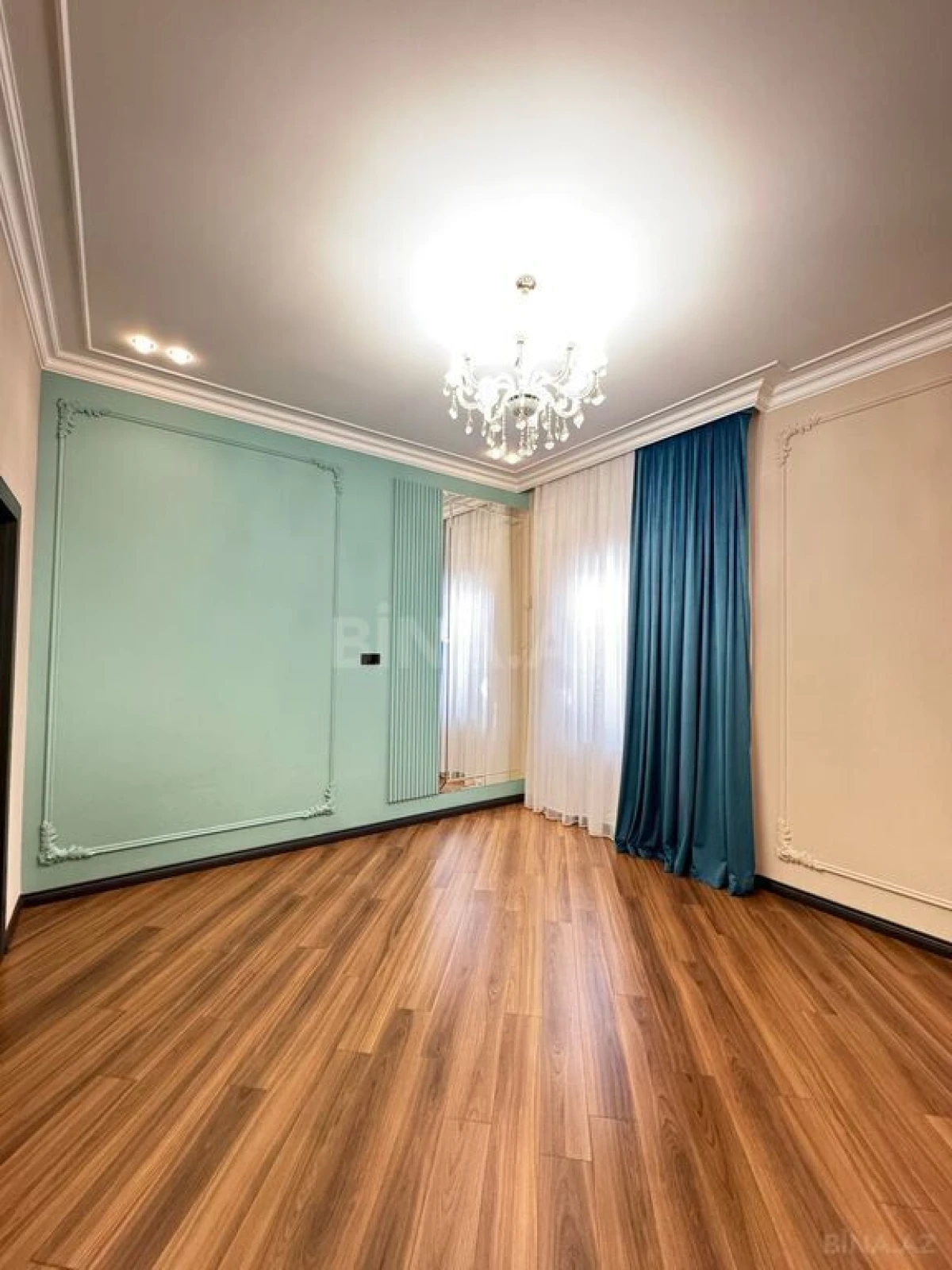 Satılır 4 otaqlı həyət evi 220 m²
