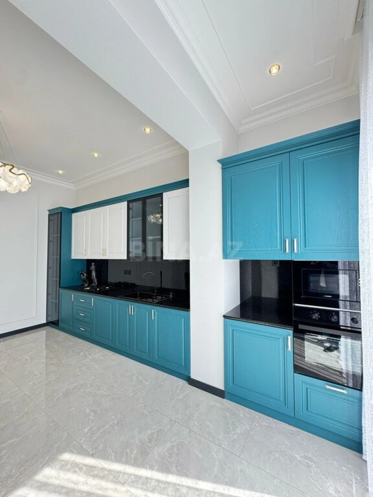 Satılır 4 otaqlı həyət evi 220 m²