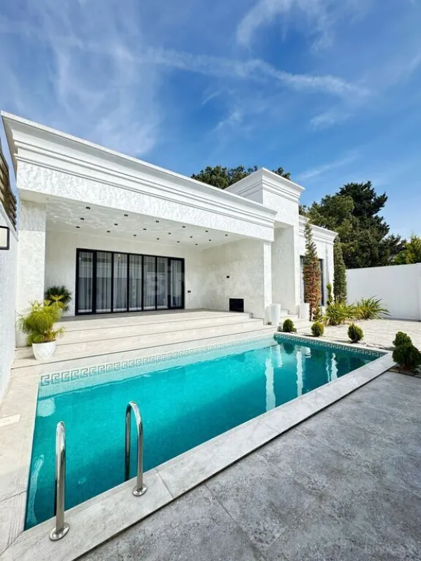 Satılır 4 otaqlı həyət evi 220 m²