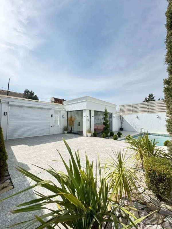 Satılır 4 otaqlı həyət evi 220 m²