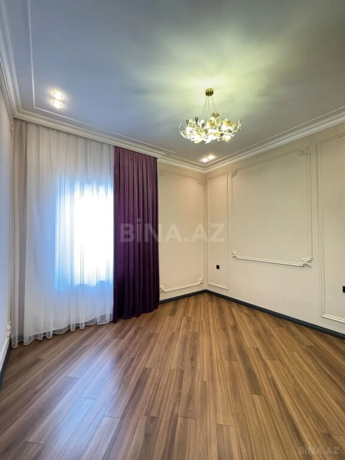 Satılır 4 otaqlı həyət evi 220 m²
