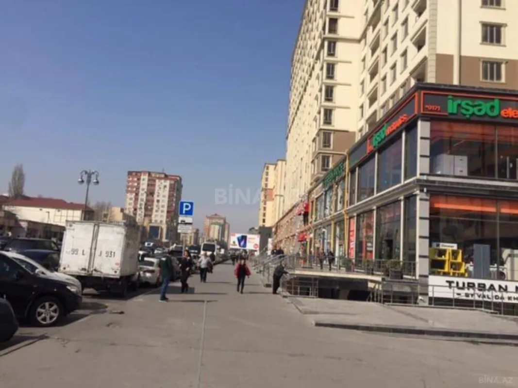 Satılır obyekt 810 m²