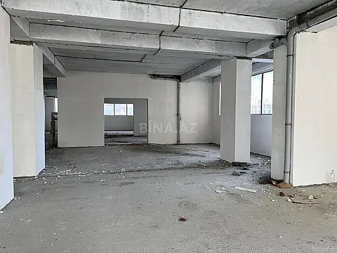 Satılır obyekt 810 m²