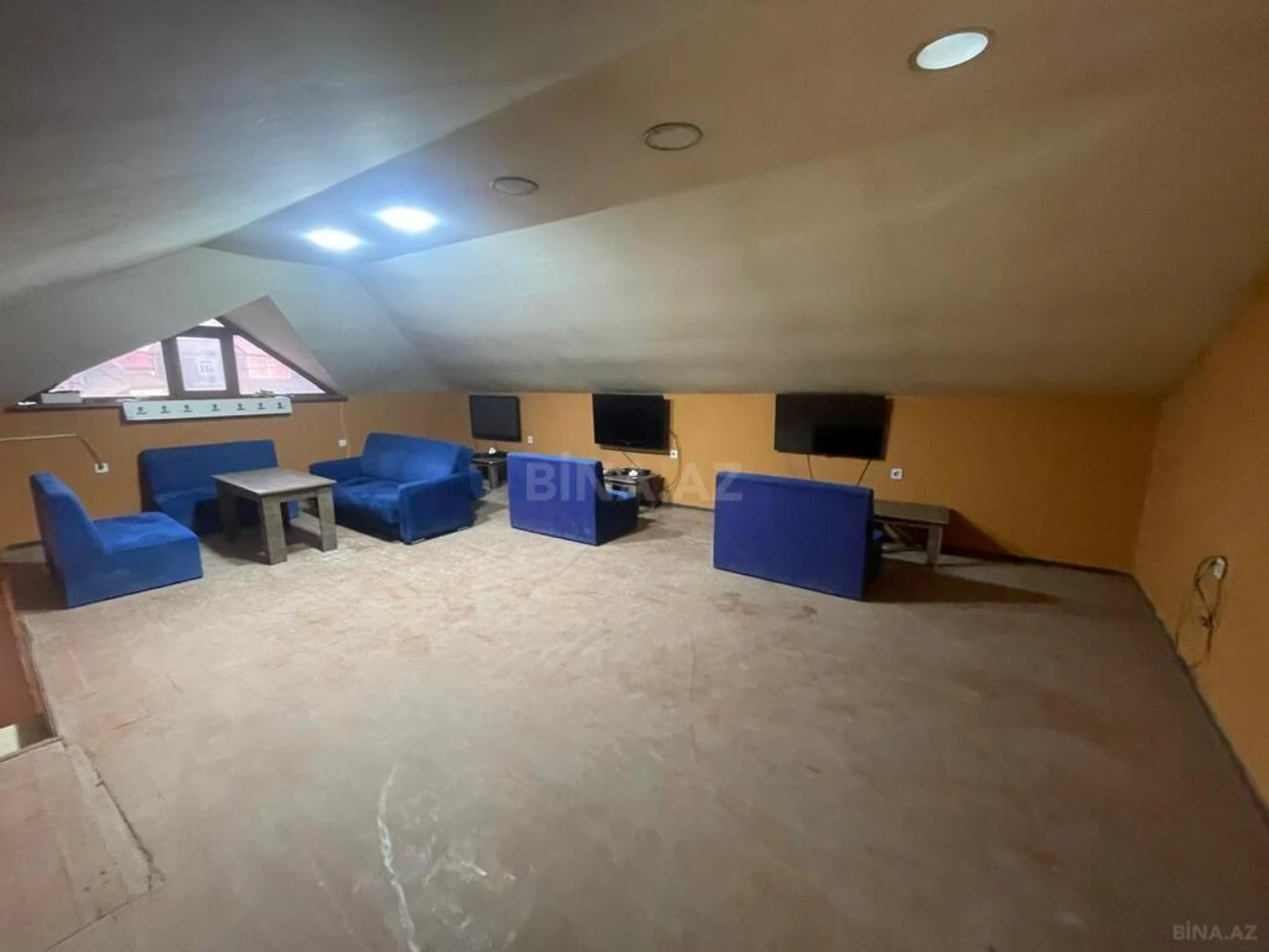 Kirayə verilir obyekt 125 m²